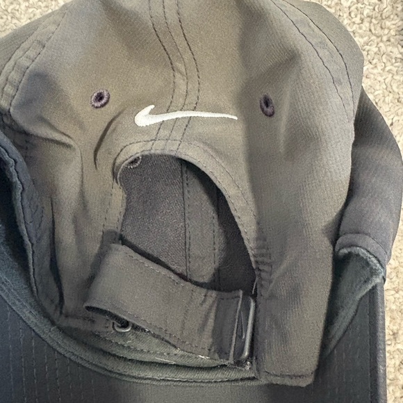 Women's Nike Grey Black Golf Hat Cap - Picture 7 of 10